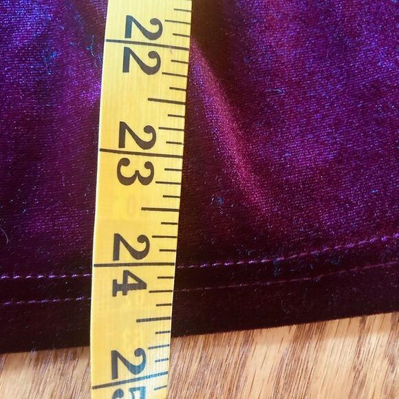 Hidden Alley Velveteen Short Sleeve Top - Picture 4 of 8